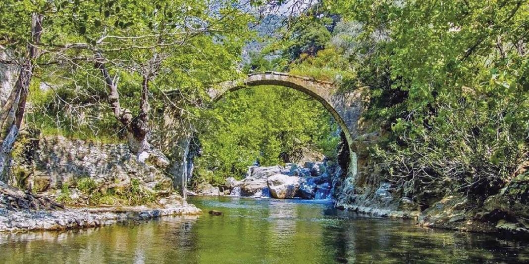Doğanın güzelliği tarihin izleriyle buluşuyor: Kışın bile yeşile bürünen doğa harikası 2
